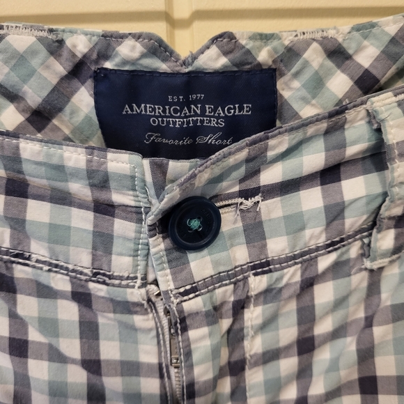 American Eagle Outfitters | gingham pattern Favorite Short - Picture 2 of 4